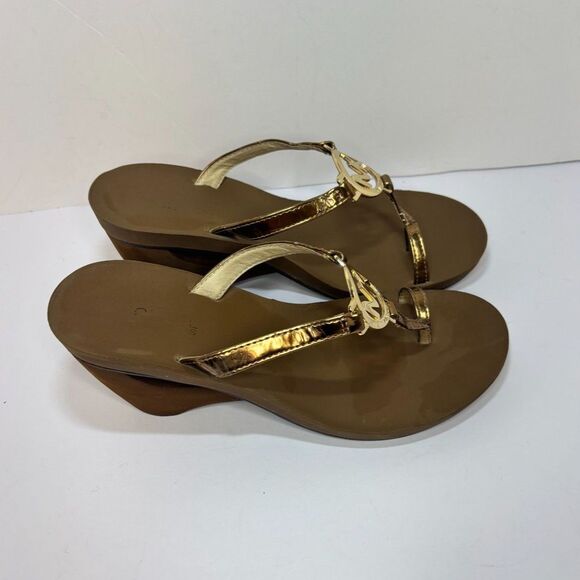 Michael Kors Gold Brown T Strap Sandals Chain Detail Womens - Picture 1 of 5